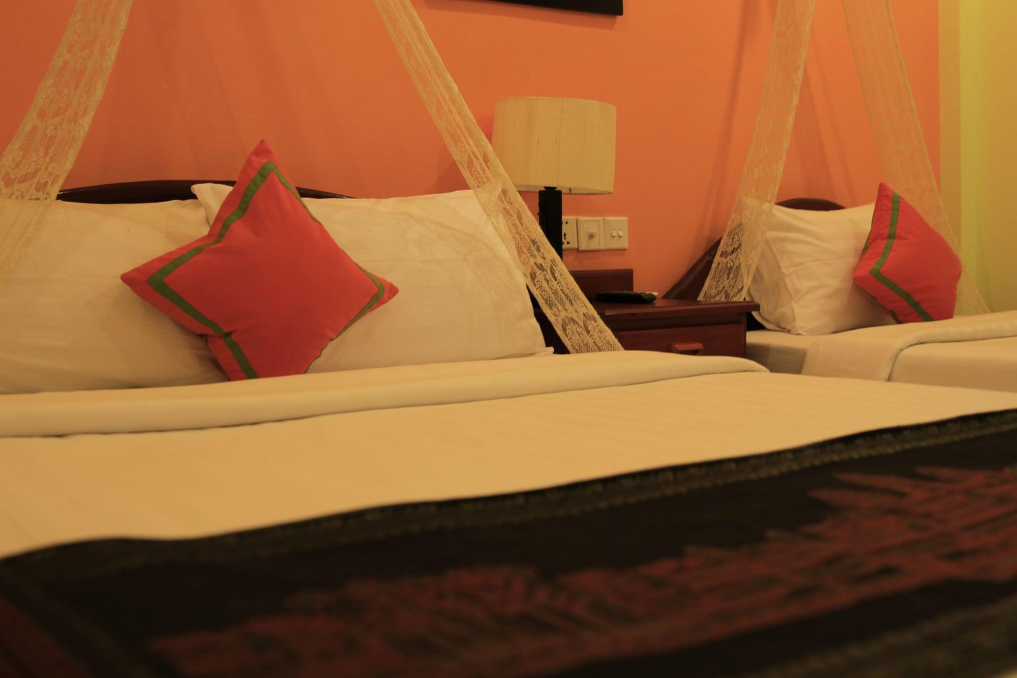 Banyan Leaf Hotel Siem Reap Bagian luar foto