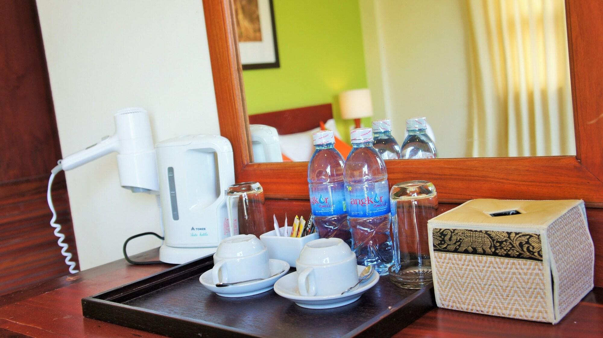 Banyan Leaf Hotel Siem Reap Bagian luar foto