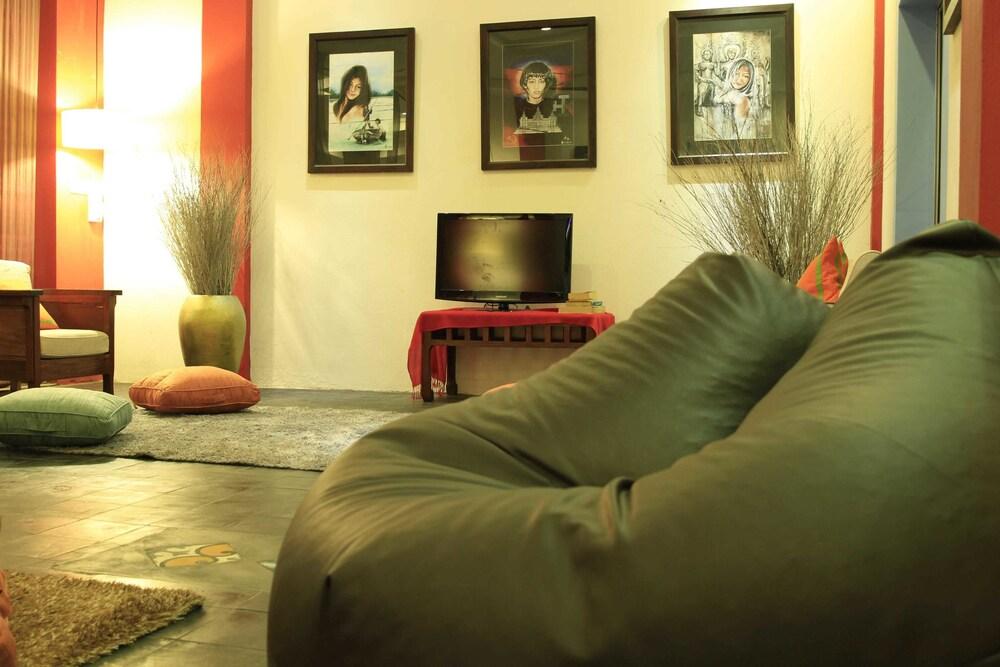 Banyan Leaf Hotel Siem Reap Bagian luar foto